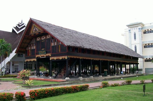 Aceh Ethnic: History, Culture, Customs and Traditional Songs