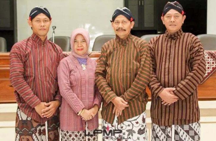 Traditional clothing of DI Yogyakarta Province