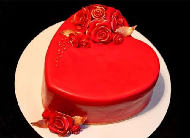 kue ulang tahun love