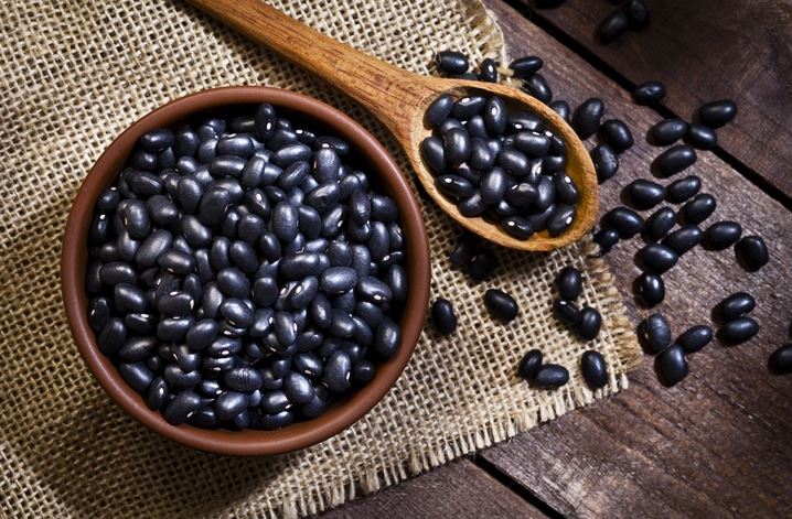 Black Soybean Nutrition Facts and Health Benefits
