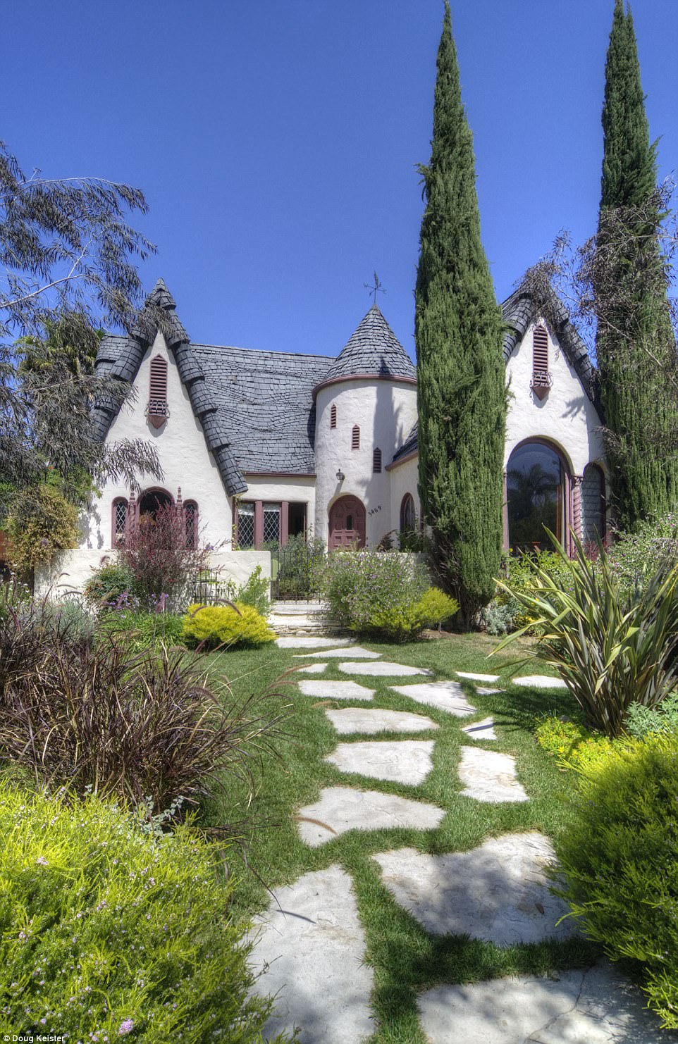 Just another storybook style cottage in Long Beach