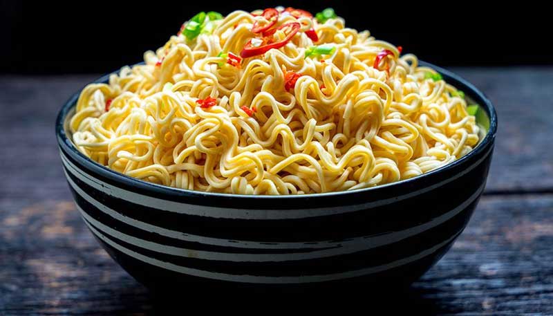 10 Side Effects of Eating Instant Noodles