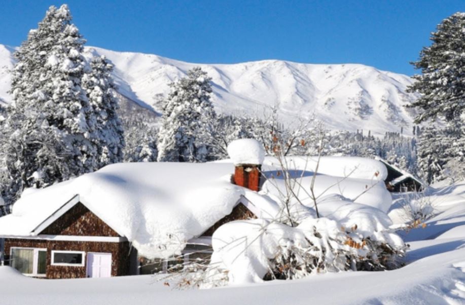 Auli, perfect place for honeymoon india in winter