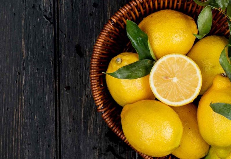 Lemon, fruits to eat for weight loss