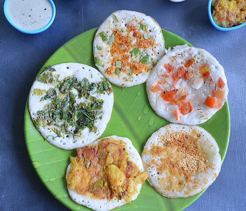 Uthappam one of street food in hyderabad