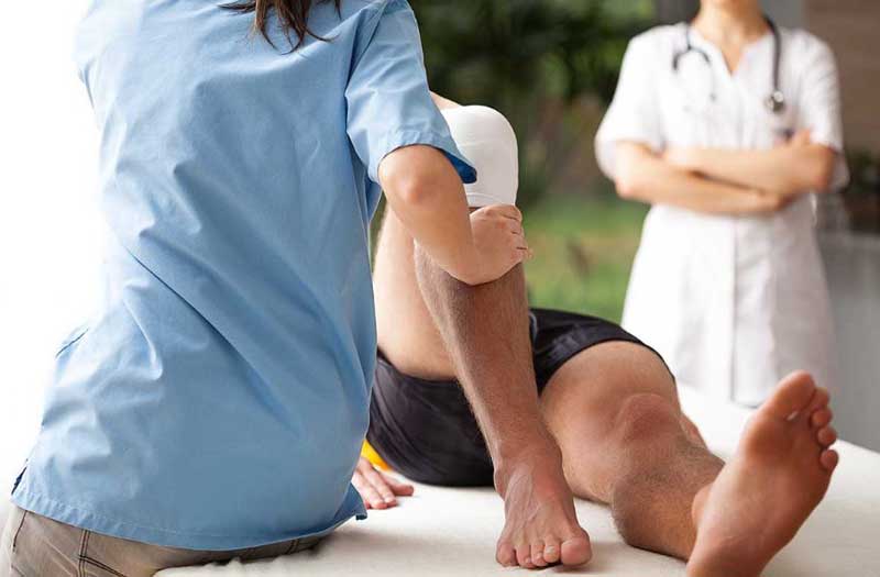 difference between a Physiotherapist and a physical therapist