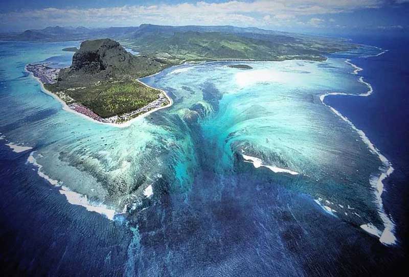Underwater Waterfall" in Mauritius Island