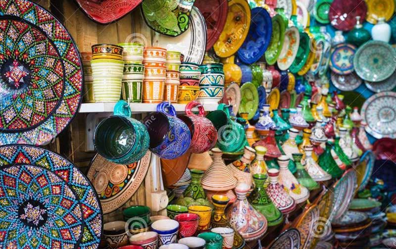 buy souvenirs from Share Al-Hob Souk, things to do in Dammam