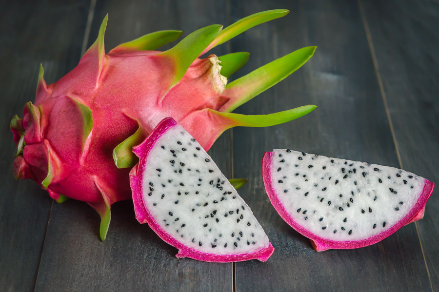 potential benefits and risks of dragon fruit for people with diabetes